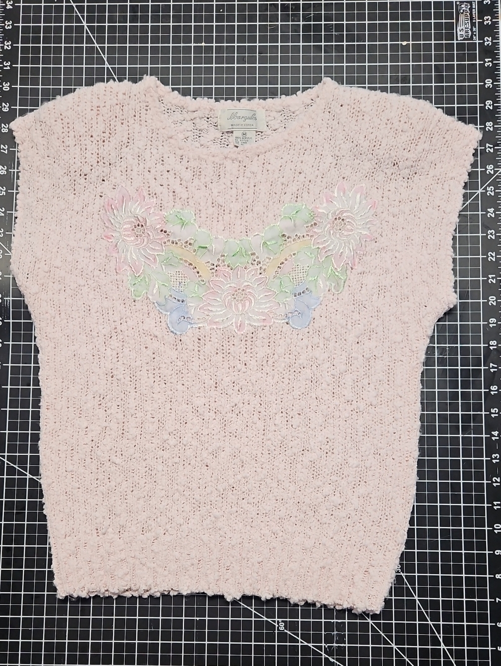 Vintage Margules Women's Pink Short-Sleeve Knit Sweater Floral Applique Medium